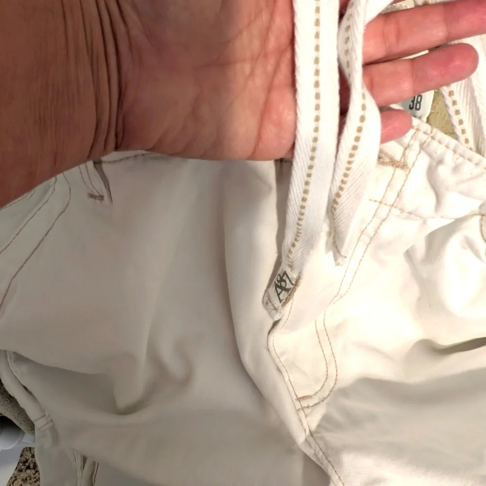 Aeropostale‎ Authentic Cargo Shorts Ivory Men's Size 38 Baggy